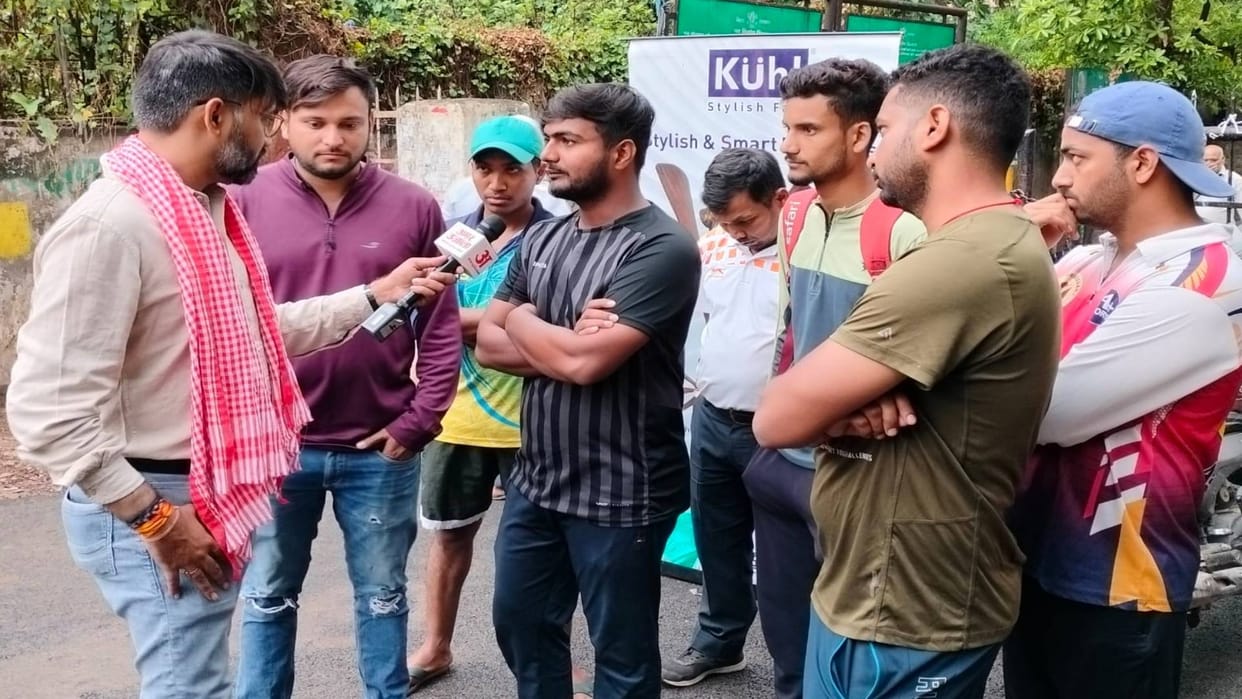 Satta Ka Sangram Begusarai Youth says whoever studies will get job there is no fault of government