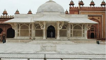 Dargah or Kamakhya Temple in Fatehpur Sikri Next hearing on 14th November