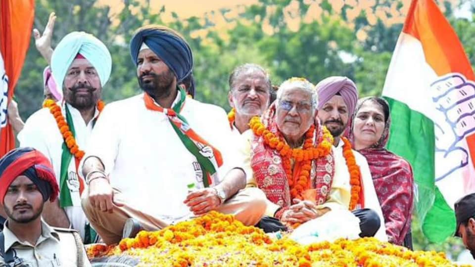 अमरिंदर सिंह राजा वड़िंग के साथ डॉ. धर्मवीर गांधी।