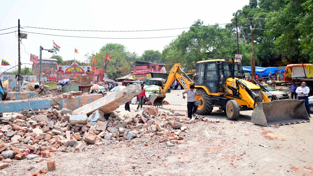 Encroachments removed for Hanuman Temple corridor, work to be completed before Mahakumbh