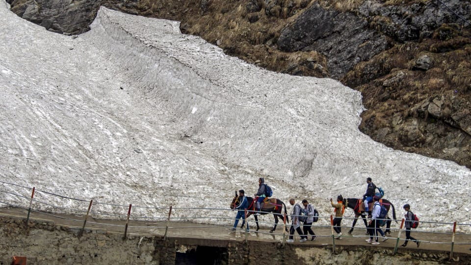 Chardham Yatra 2024 Kedarnath Dham 16 km walking route tests Pilgrims Very Tough Route Photos