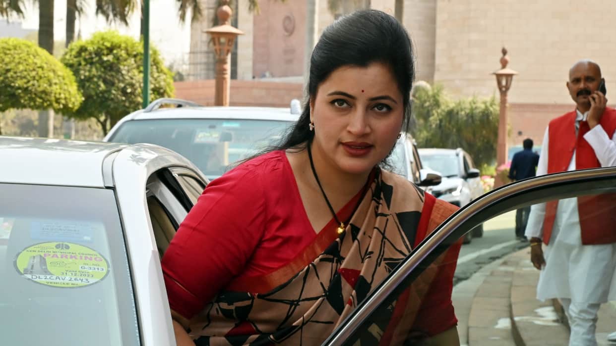 BJP leader Navneet Rana Sais Hindus should give birth to three to four kids to protect Hindustan