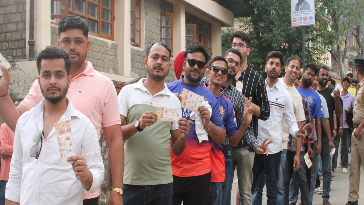 Dharamshala IPL Match crowd gathered at 3 o'clock in the afternoon