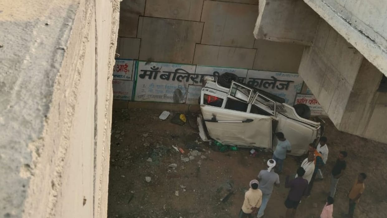 Mirzapur road accident Many devotees injured when Bolero fell 30 feet below flyover