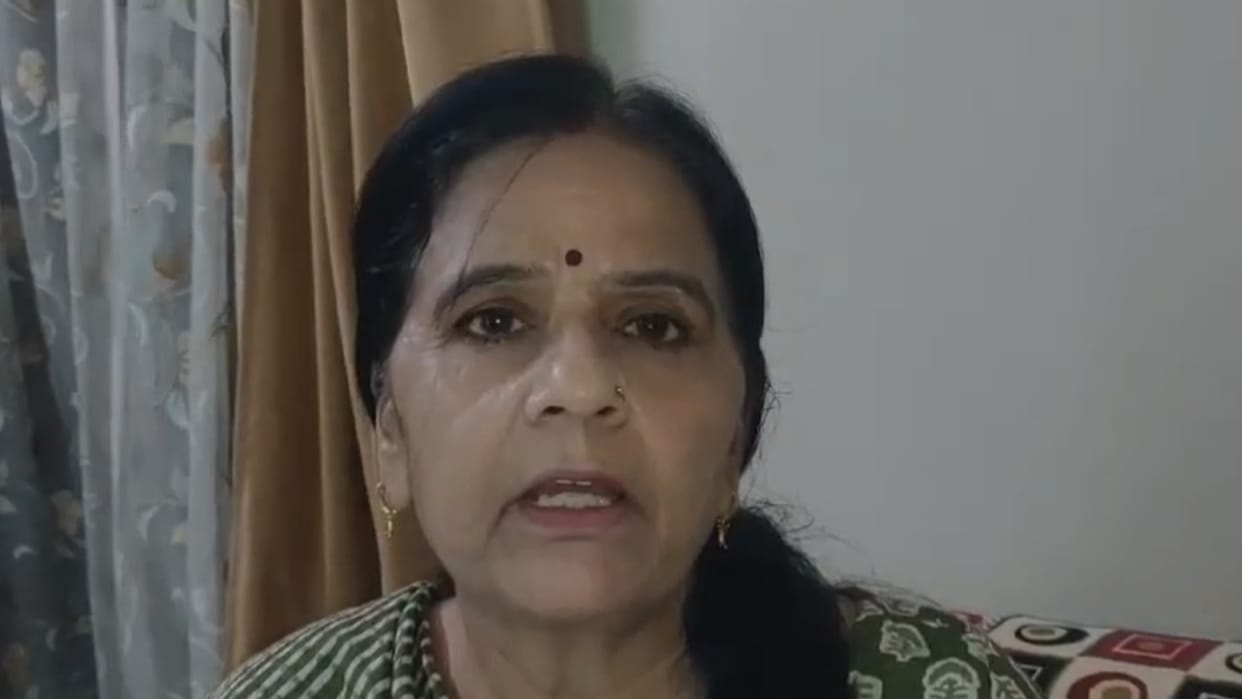 Sword stolen from doctor wife in alwar