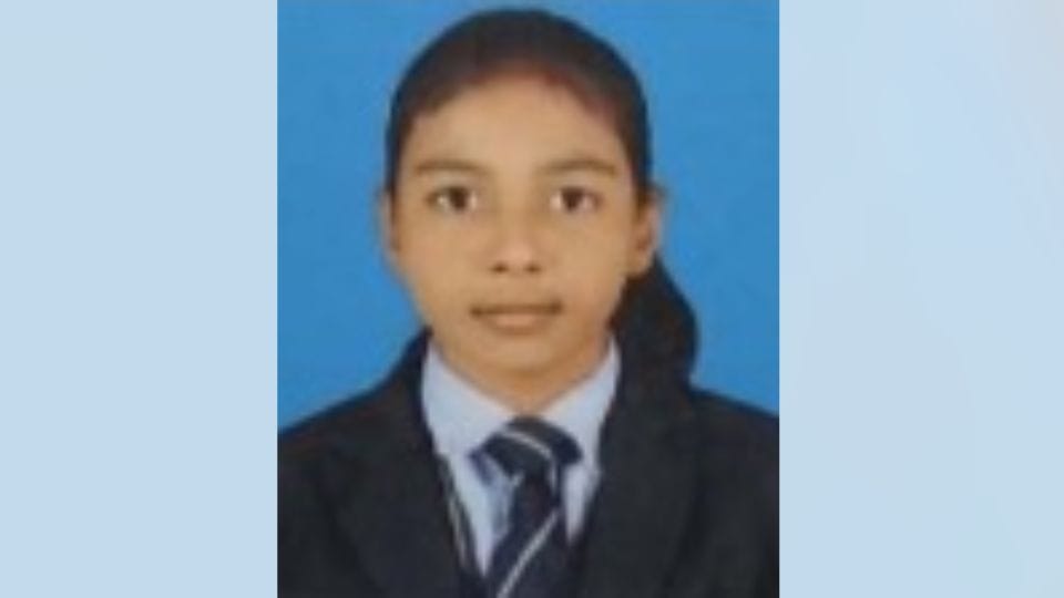 Simran Shabba secured first position in Chhattisgarh 10th board by scoring 99.50% in 10th