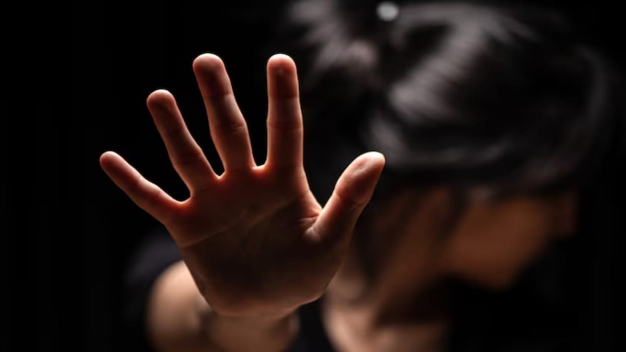 Mathura Girl Raped In Car On road up crime news