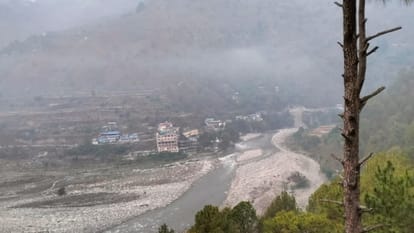 Uttarakhand: दून समेत चार जिलों में भारी बारिश की चेतावनी, मौसम को लेकर 20 सितंबर तक का जानें अपडेट Heavy rain warning in four districts including Dehradun weather Uttarakhand Weather News