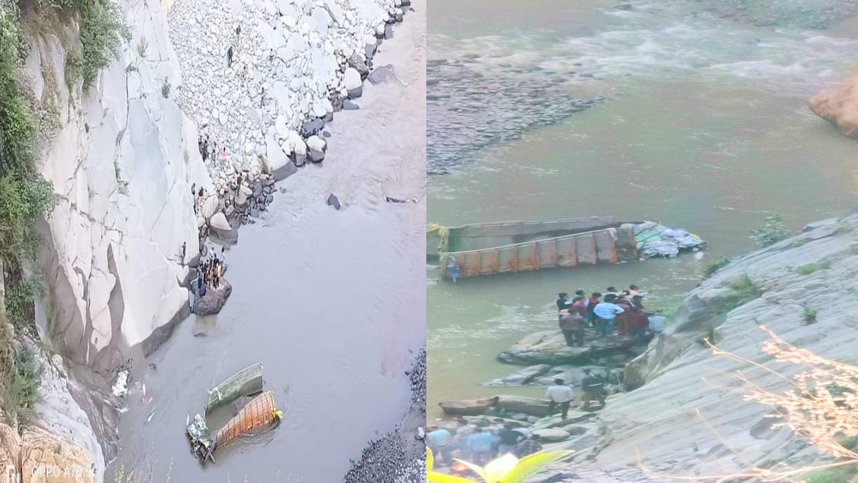 Truck laden with cement falls into Ravi river on Chamba-Bharmaur National Highway, driver dies