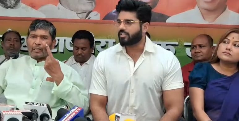 Bihar News : Pashupati Paras on Chirag Paswan party candidate rajesh verma in khagaria lok sabha election 2024