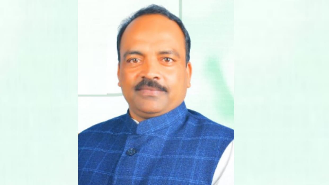 Loksabha Election 2024: BJP MP Ramesh Chand Bind may join Samajwadi party.