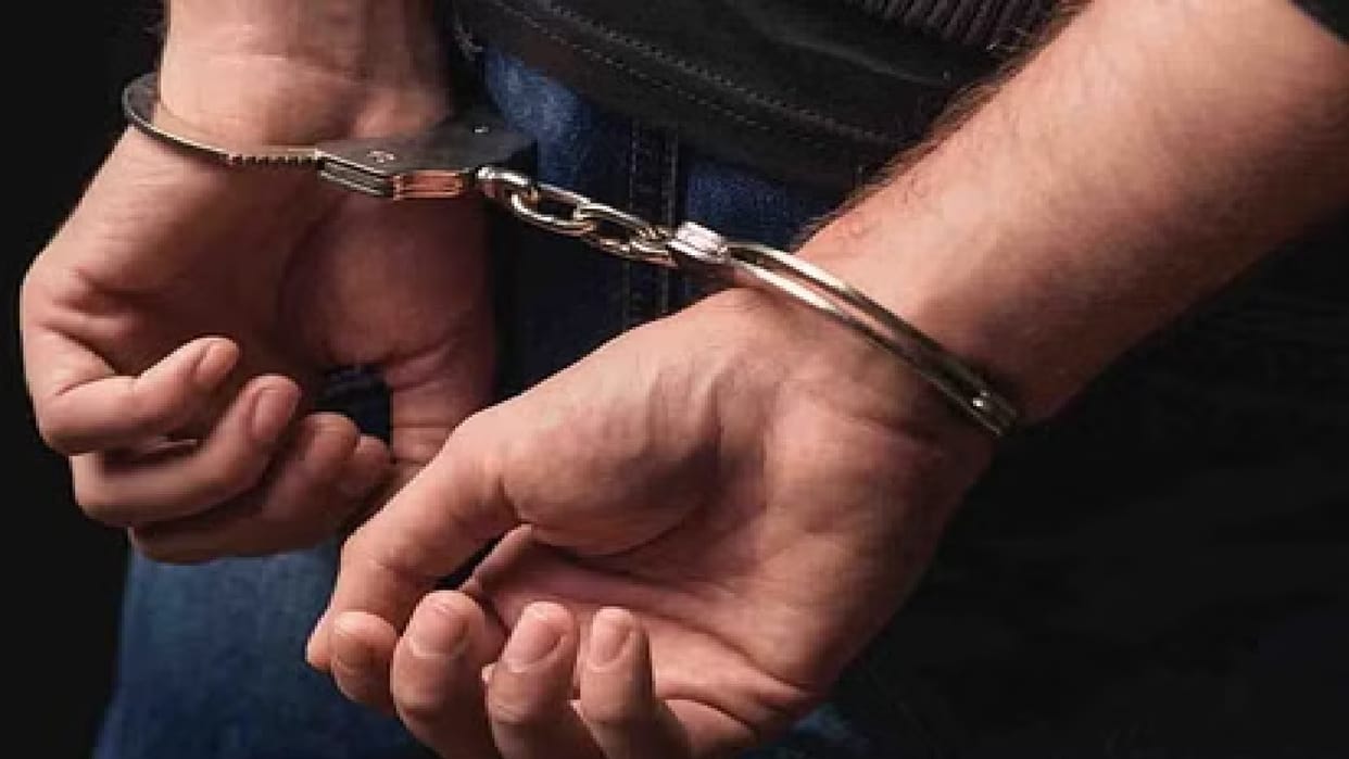 Raipur News: Police caught smuggler from Odisha at Raipur railway station, accused arrested