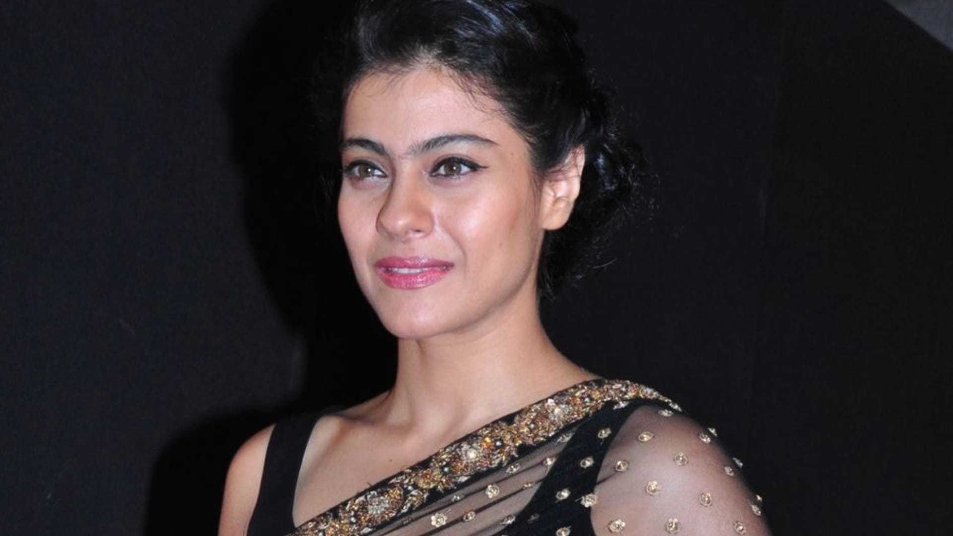 Actress Single Mother Role in Bollywood Movies Kajol Swara Bhaskar Aishwarya Rai deepti naval vidya balan