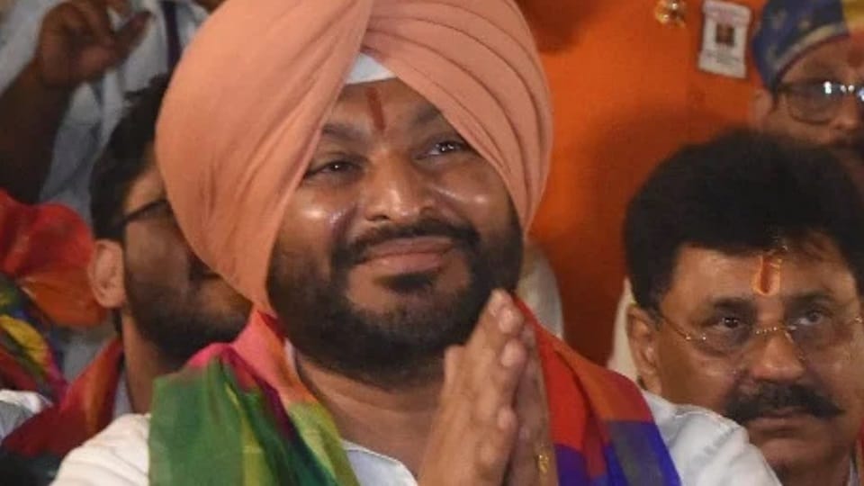 Ludhiana MC Sent Notice of Rent to BJP Candidate Ravneet Bittu in Midnight