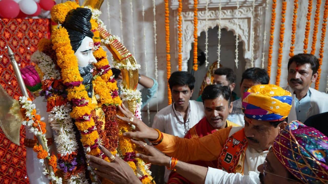 Akshaya Tritiya 2024 Parshuram Jayanti Cm Mohan Yadav Janapav Kuti Temple Indore News in Hindi