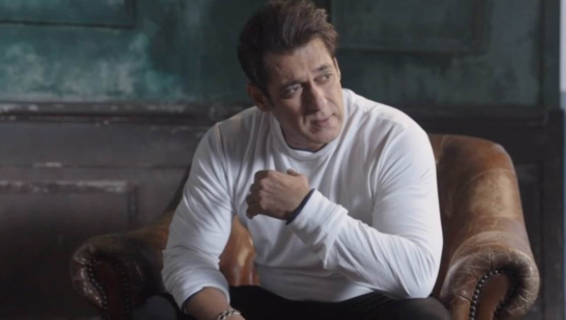 Salman Khan Katrina Kaif Anushka Sharma Saif Ali Khan Jaya Bachchan Govinda celebs who are angry with Fans