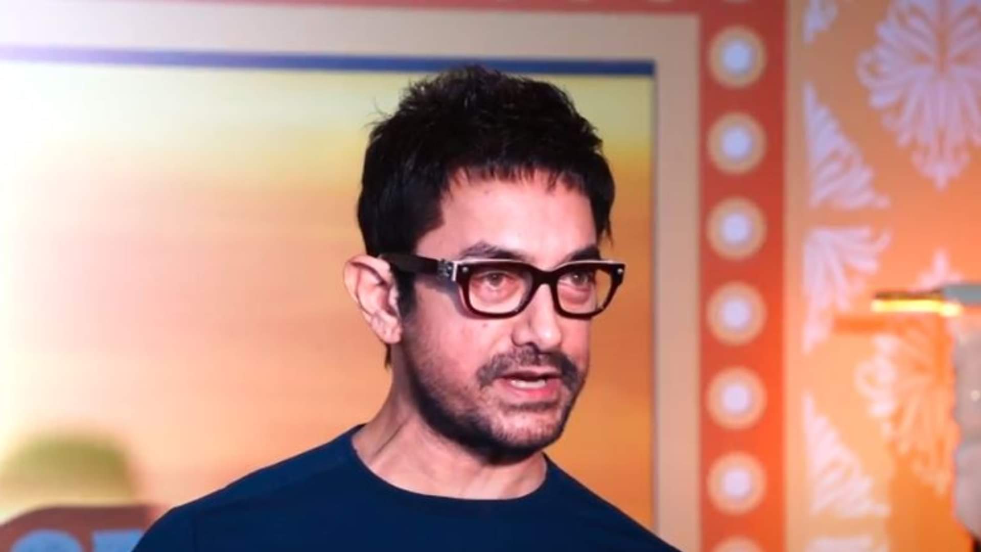 Aamir Khan quipped on Shah rukh salman train sequence in pathaan said it is disappoint young actors