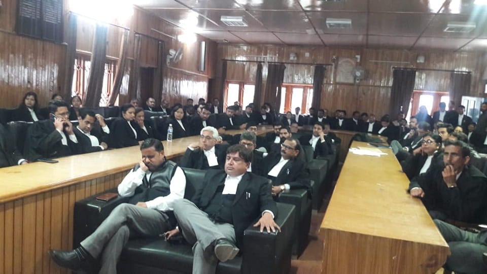 Uttarakhand News: Kumaon lawyers protest against Uttarakhand High Court shifting
