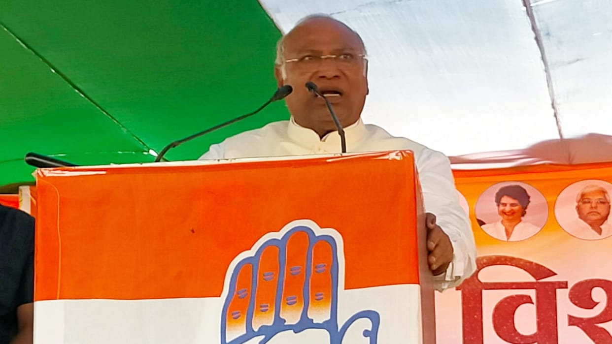 LS Polls: Mallikarjun Kharge says This is election to free country from PM who is misleading by lying