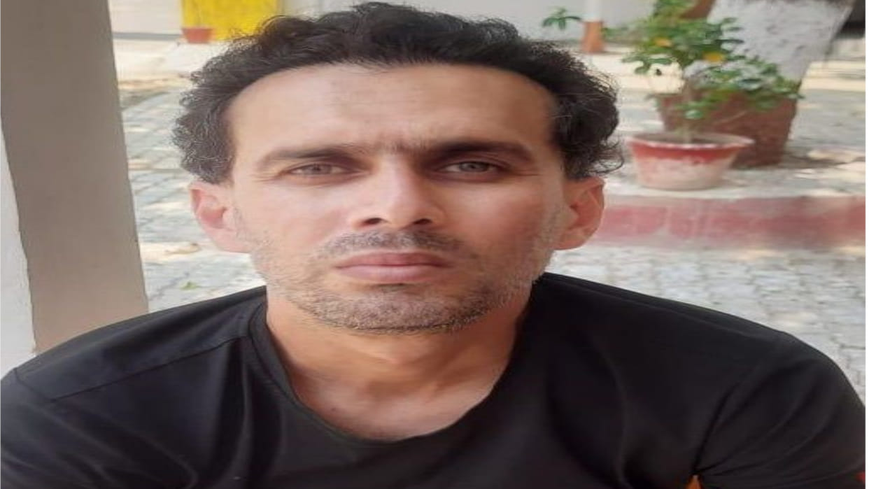 Maharajganj News: अवैध रूप से कर रहा थIllegal infiltration Chinese citizen caught in Maharajganj- Nepal border