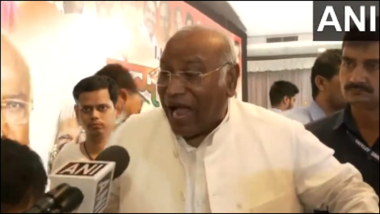 Lok Sabha Polls Congress president mallikarjun kharge election commission news in hindi