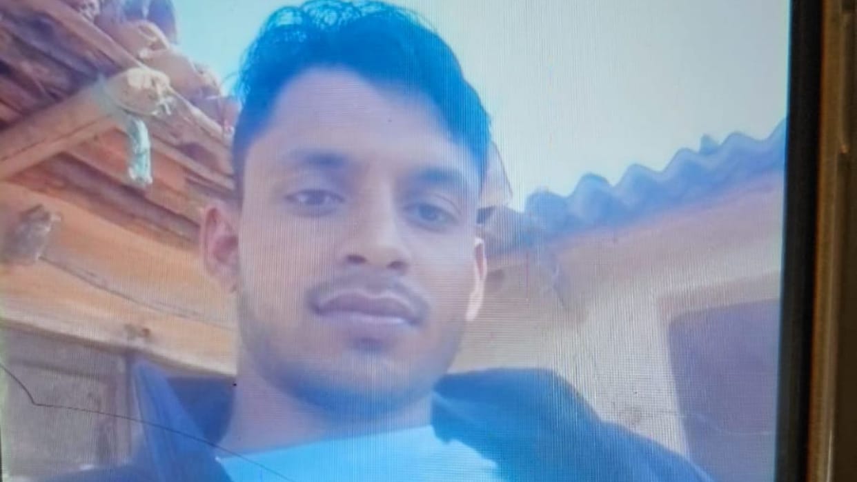 young man died in collision between pickup and bike in sonbhadra