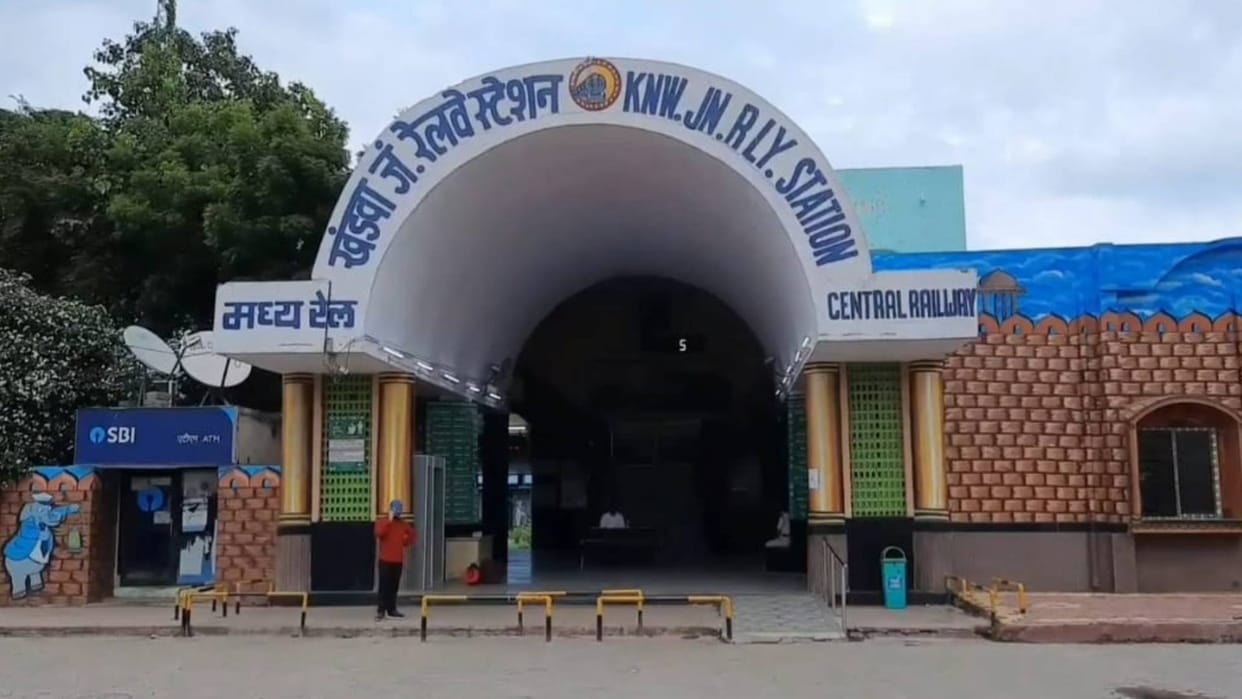 Khandwa Tricolor at Khandwa station connecting four zones of railway got damaged