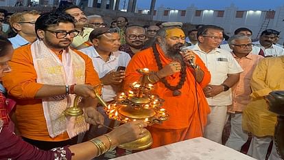 Maha Aarti performed in Parshuram temple with 11 thousand lamps