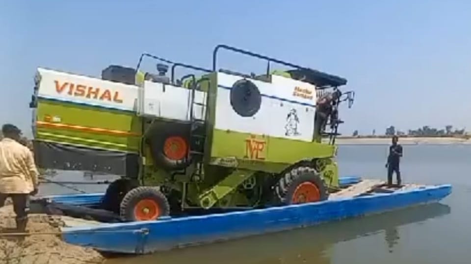 Farmers of border villages of Firozpur demand compensation first in loksabha election