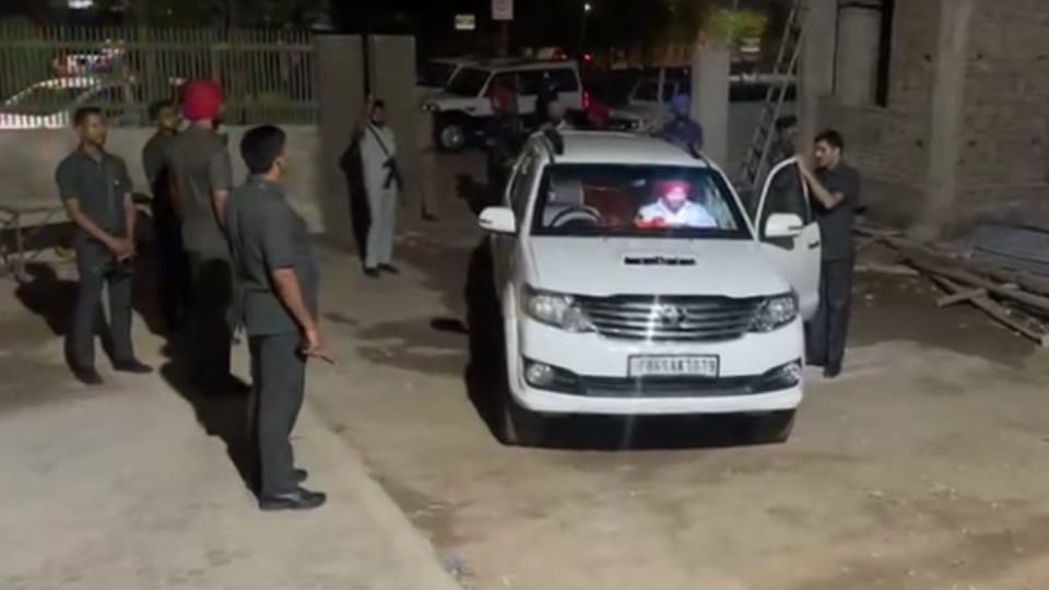 Ludhiana BJP candidate Ravneet Bittu vacated government House at midnight