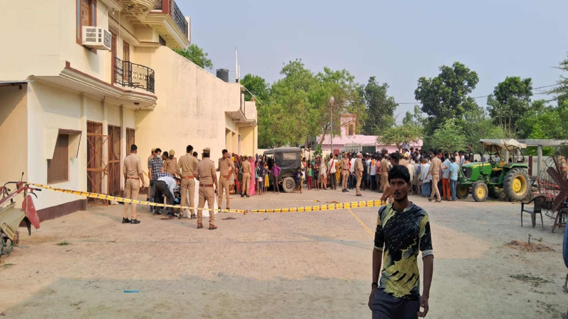 Sitapur murder case New reveal huge amount was withdrawn from account of Ajit wife Before incident