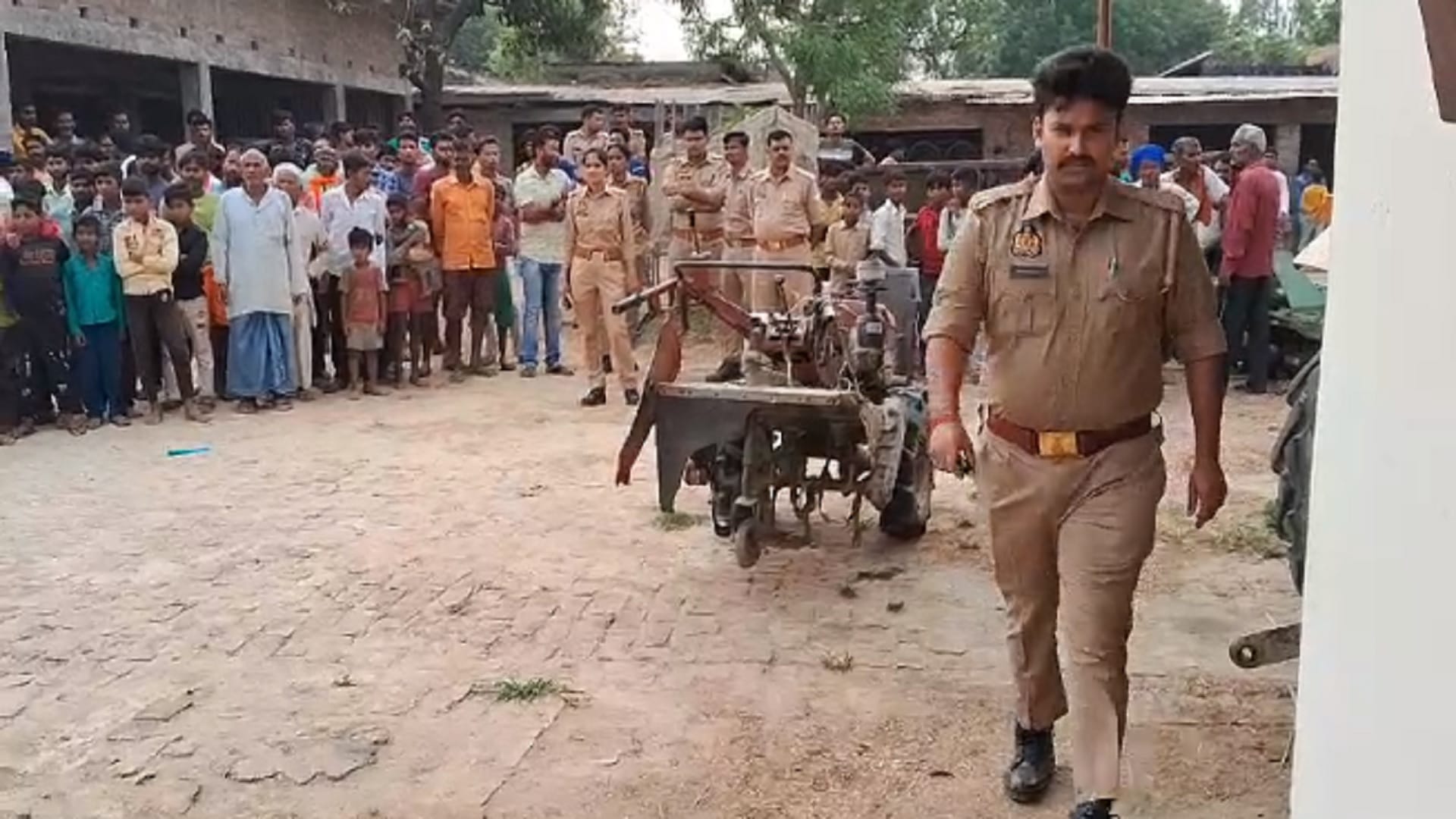 Sitapur Crime Incident Explained Man Kills Mother, Wife, Children And Then Shot Himself