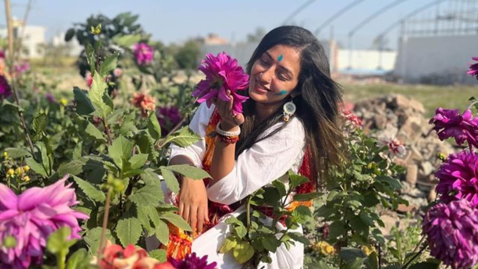 Viral Vada Pav girl Chandrika Dixit May enter on Bigg Boss OTT 3 Show as per report deets Inside