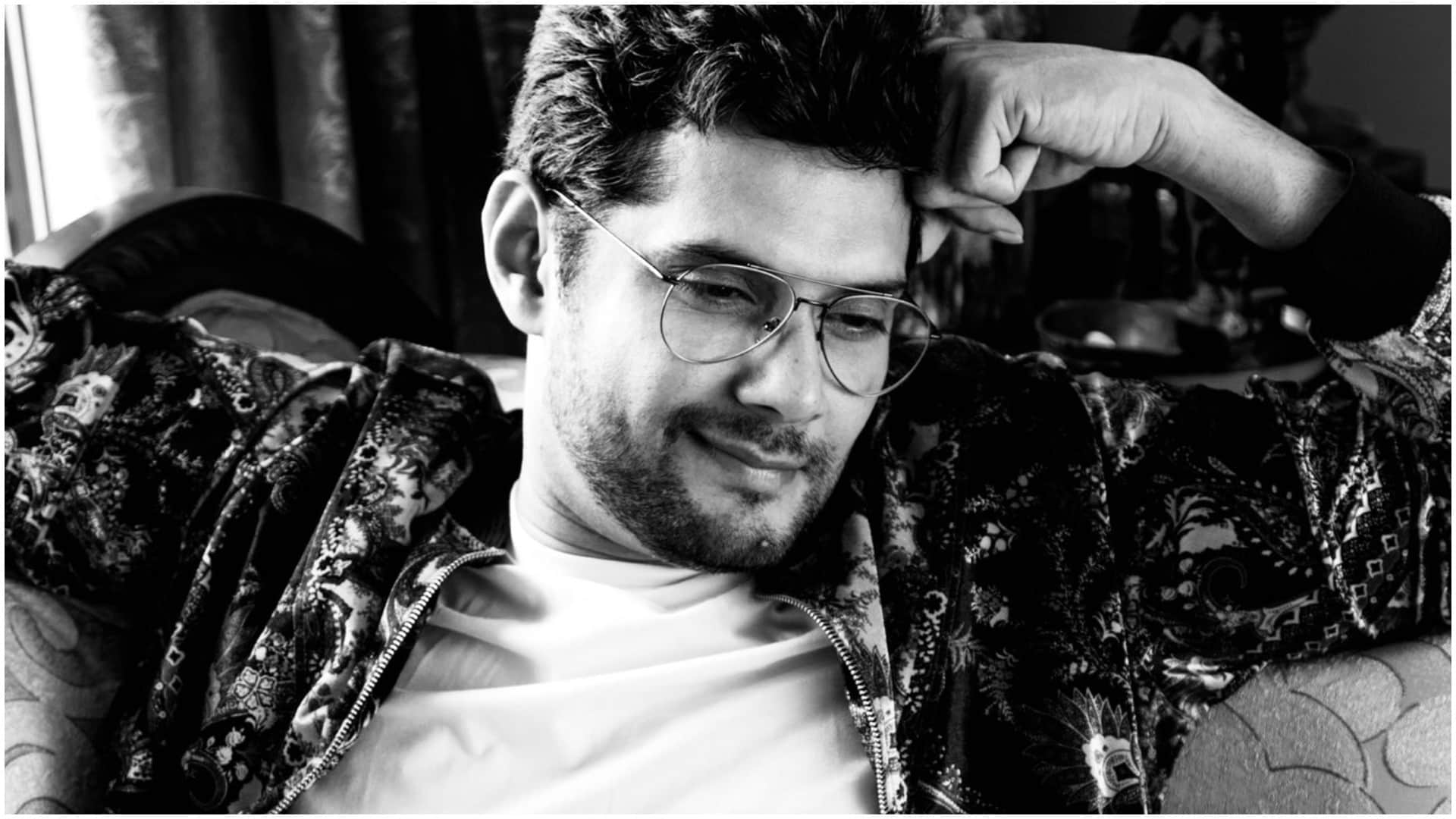 Molkki Actor Amar Upadhyay filed a case against the investment firm accused of fraud worth crores of rupees