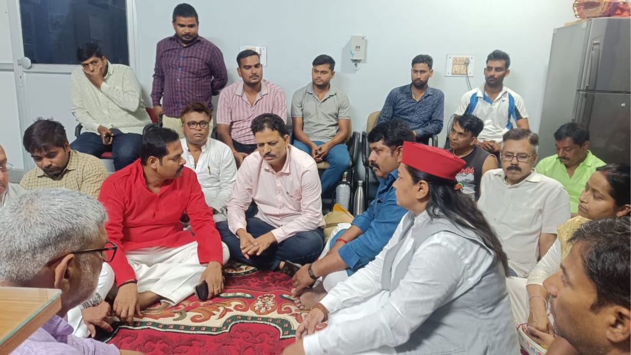 IMS BHU not decide in Professor and cardiologist doctor Om Shankar fast continuous