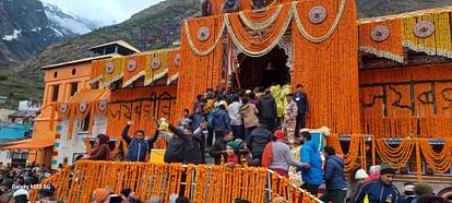 Chardham Yatra: बदरीनाथ धाम में दो दिन में तीन तीर्थयात्रियों की हार्ट अटैक से मौत, अब तक गई सात की जान Chardham Yatra 2024 Three pilgrims died of heart attack in Badrinath Dham in two days