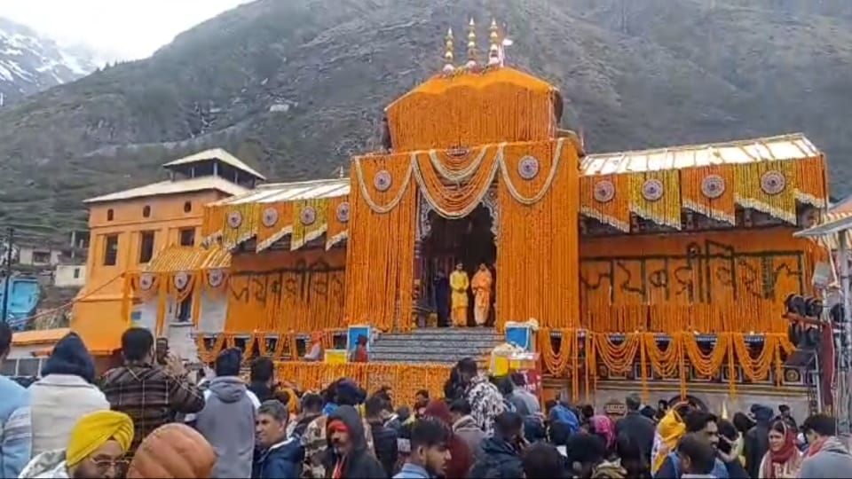 Chardham Yatra 2024 New record made in just five days more than 2.50 lakh devotees reached Chardham
