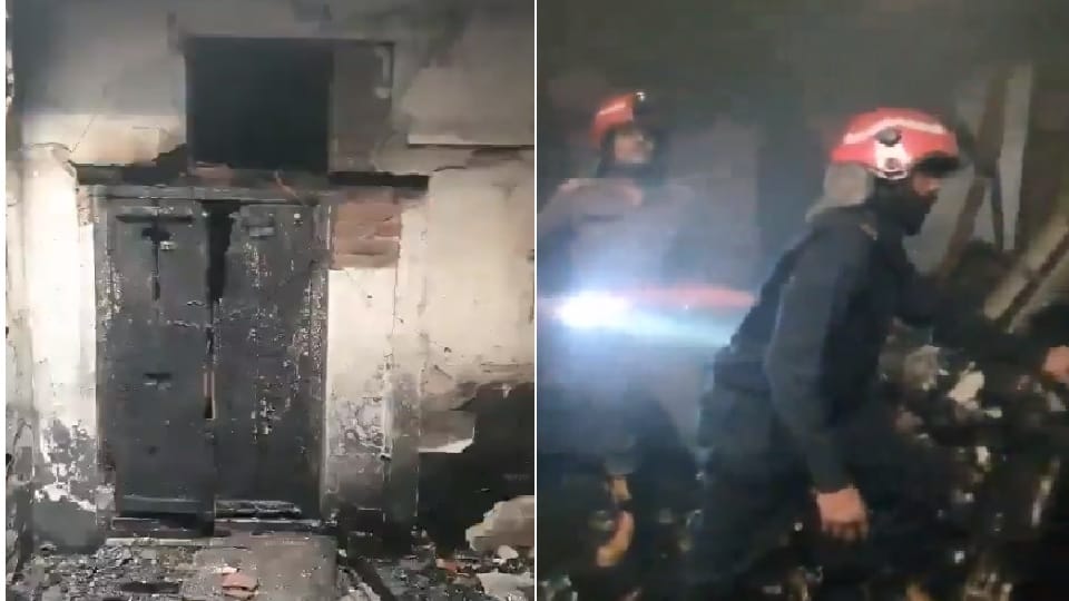 Fire breaks out in Old Delhi s Kinari Bazaar and Bawana factory