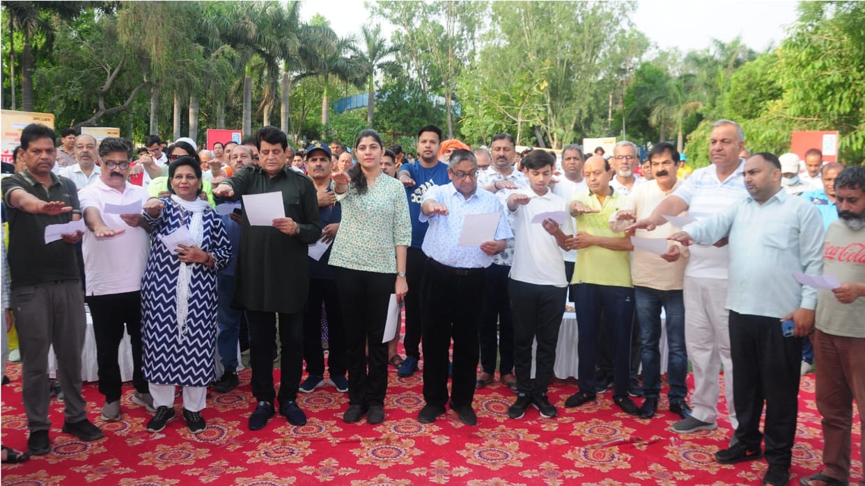 Message of voting given to society through walkathon in Rohtak, importance of voting explained through drama