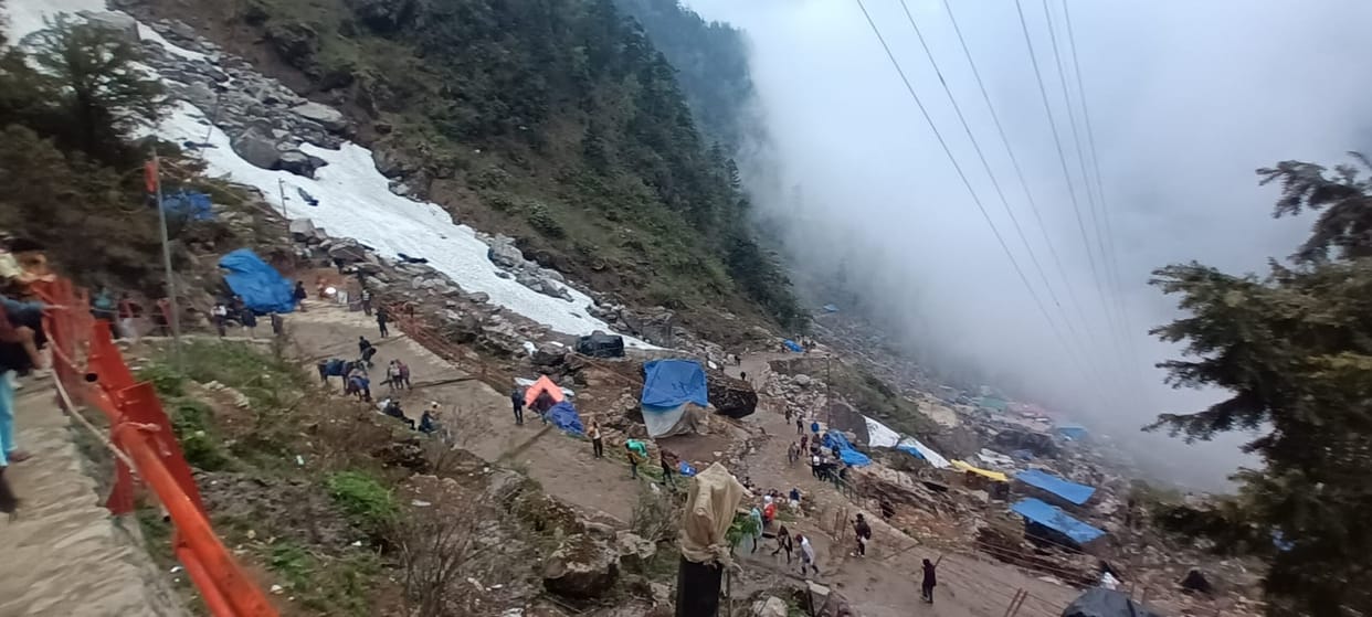 Kedarnath Yatra 2024 Devotees Advised to Avoid Risk as Landslide Zones Become Active on Yatra Route