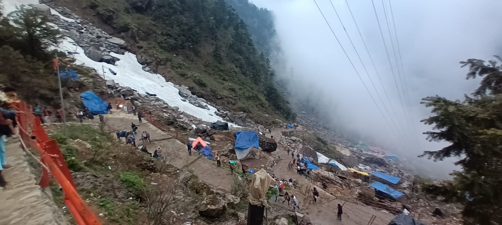 Chardham Yatra 2024 Kedarnath Dham 16 km walking route tests Pilgrims Very Tough Route Photos