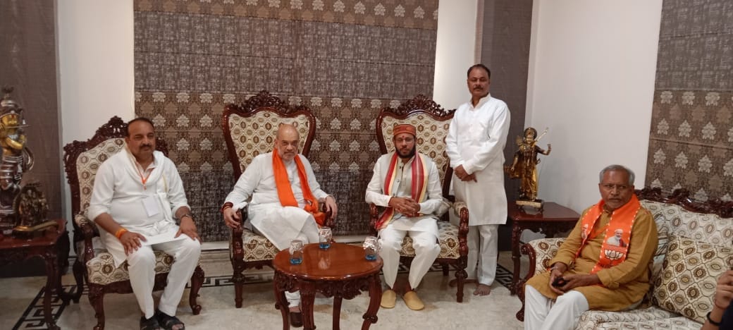 Rae Bareli: Amit Shah reached Manoj Pandey's house to garner Brahmin votes, trying to woo 11 percent voters