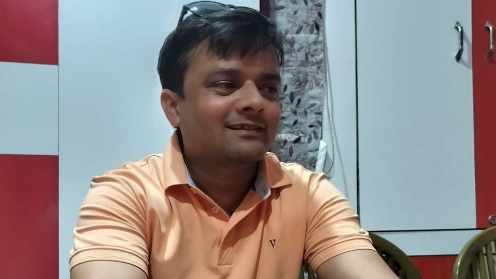 Muzaffarpur: Dozens of beauty parlor operators cheated of lakhs in name of making makeup artist winner