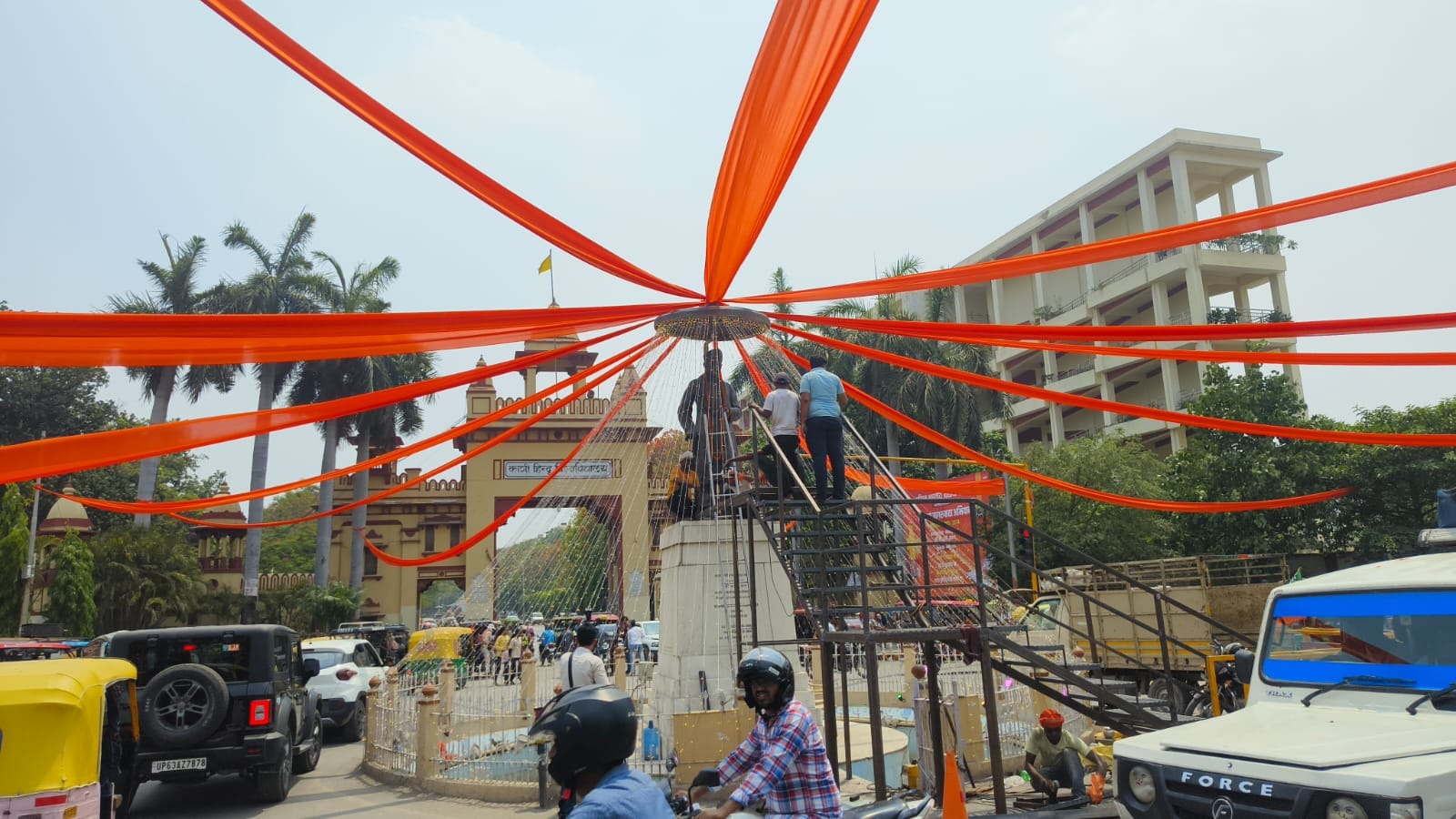 PM Modi Varanasi Roadshow preparation of Kashi grand decoration see latest Photos