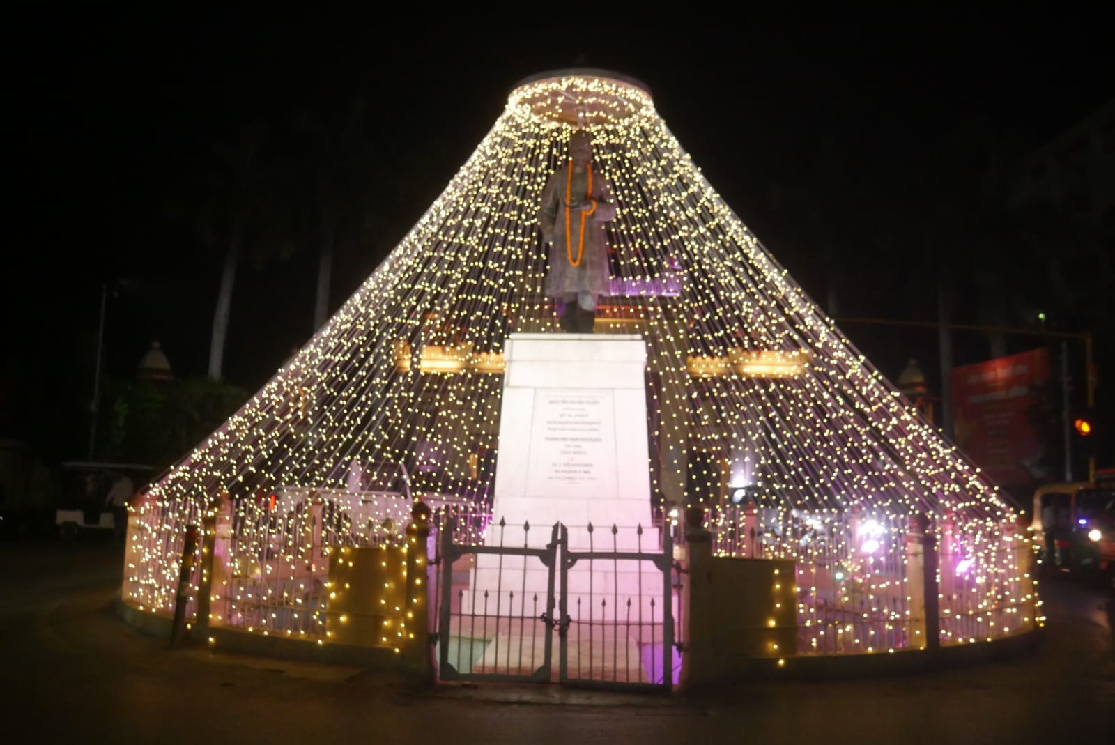PM Modi Varanasi Roadshow preparation of Kashi grand decoration see latest Photos