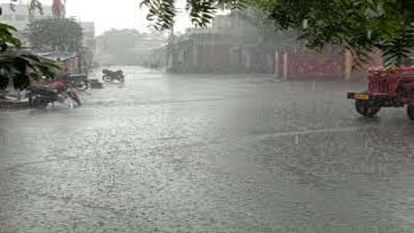 Rajasthan Weather Update: भीषण गर्मी से मिली राहत, प्रदेश के कई हिस्सों में झमाझम बारिश, ऑरेंज अलर्ट जारी Rajasthan Weather Update: Relief from scorching heat, heavy rain in state, orange alert issued by IMD