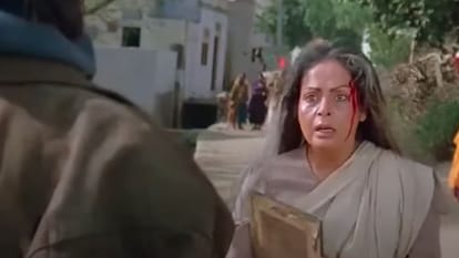 Mothers Day 2024 special bollywood actress who played the best role of mother in hindi cinema nirupa roy rakhi