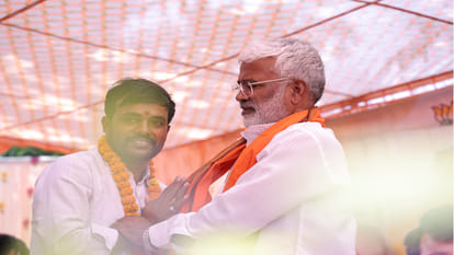 UP Minister Swatantra Dev Singh held a meeting in favor of Sant Kabir Nagar and Bansgaon Lok Sabha candidates
