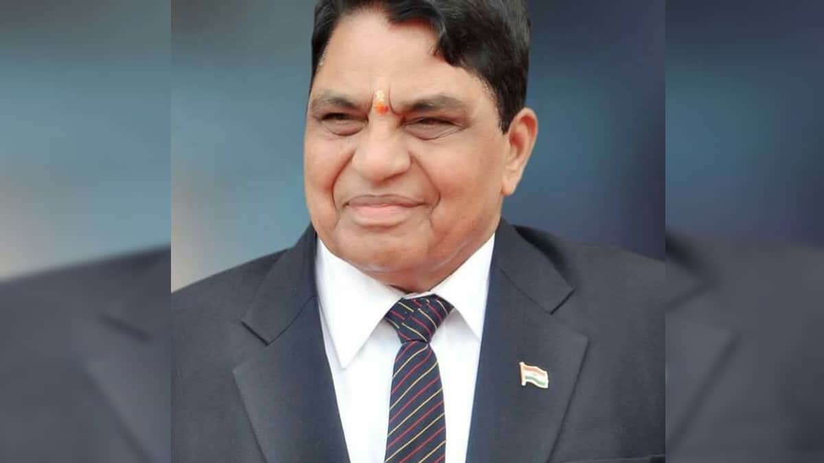 स्वास्थ्य मंत्री कर्नल डॉ. धनीराम शांडिल।