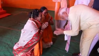 PM Modi emotionally says Beti hath niche kar lo Prime Minister won the hearts of Bengalis